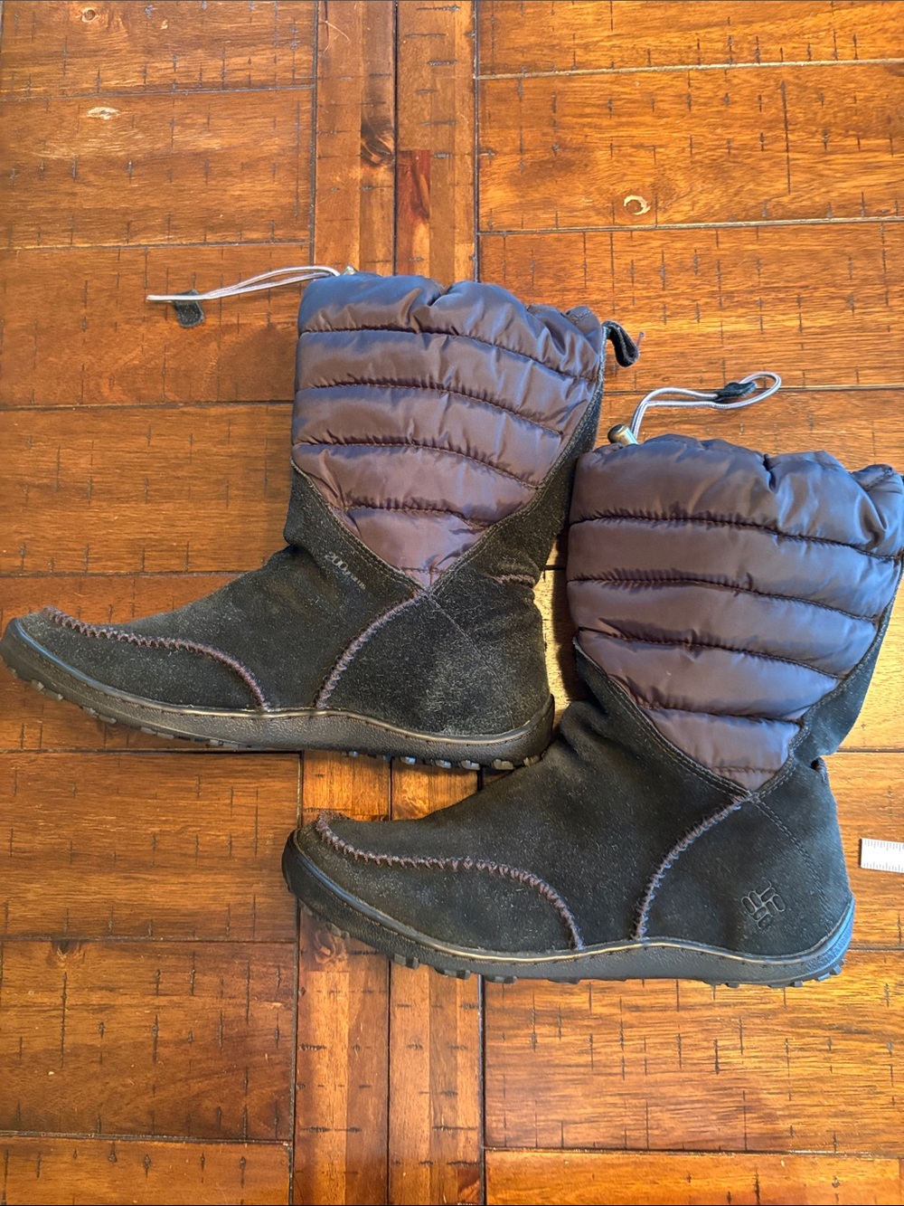 Columbia Black Suede & Black Quilted Minx Boots W/ Omniheat Technology- Size 9